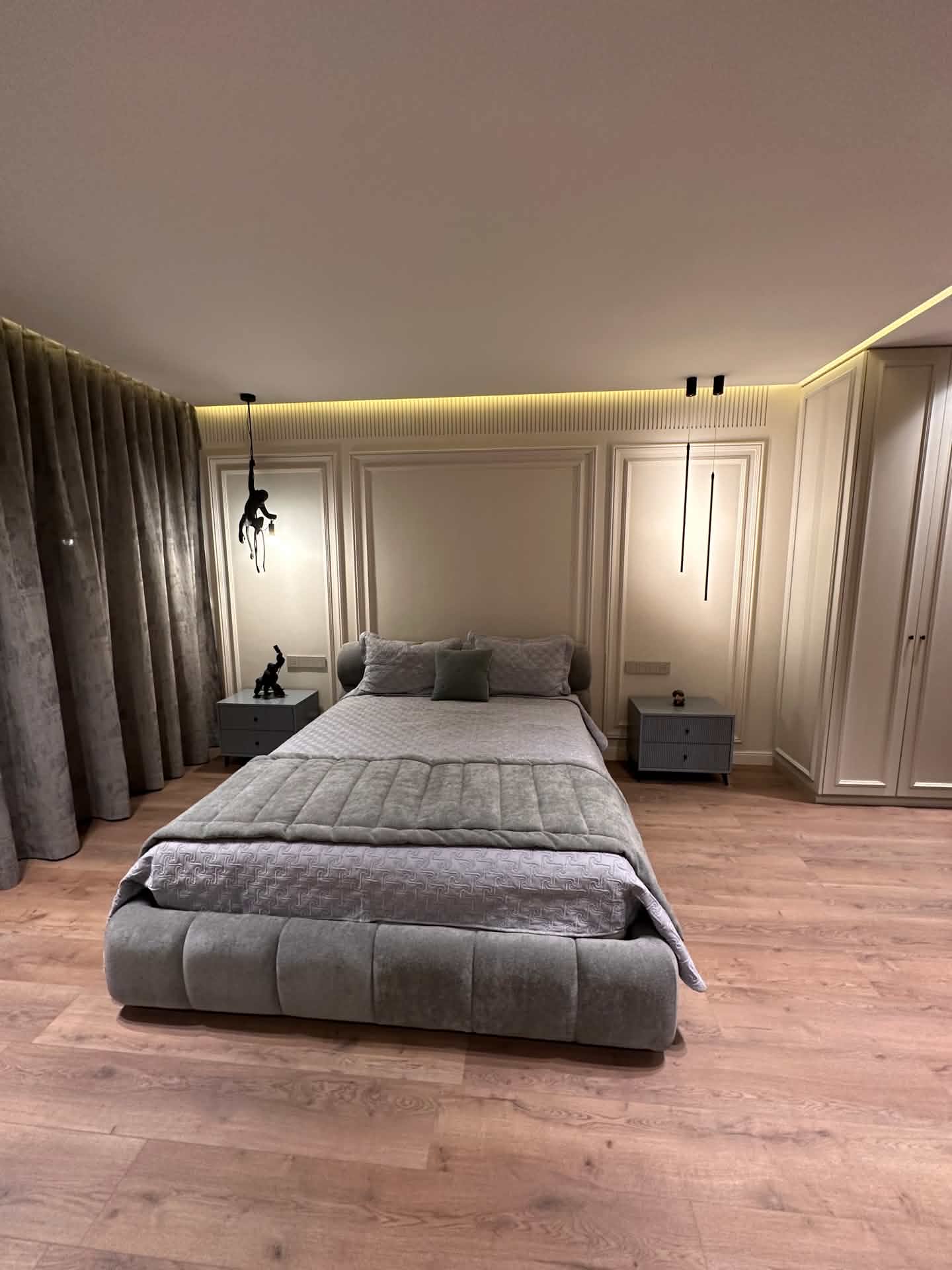 Lit et tête de lit sur mesure