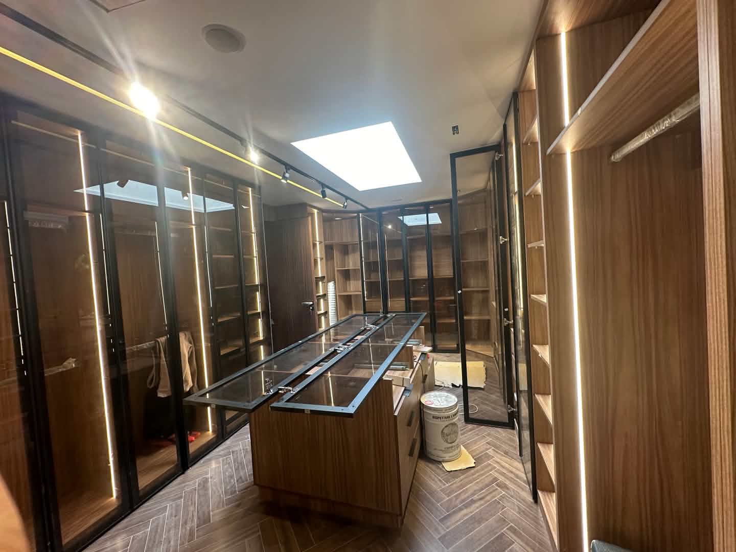 TINK HOME — Dressing — réalisation 11 à Agadir